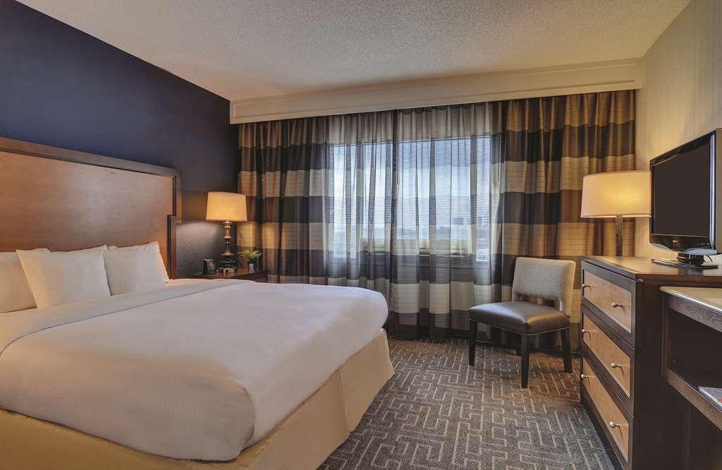 Embassy Suites By Hilton Atlanta Buckhead Værelse billede